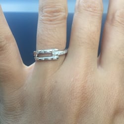 Luxor Jewelry Manufacturers - Love it! Organic and natural.