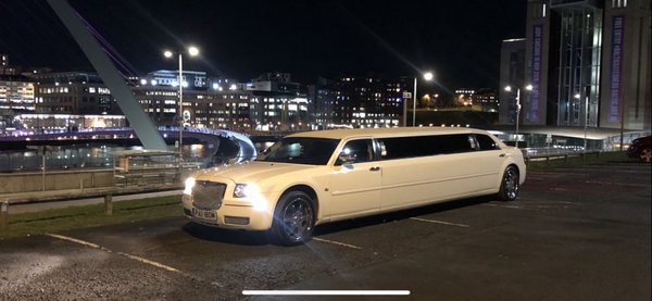 Gateshead Millennium Bridge by null