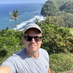 Pololu Valley - Overlook of Pololu Trail