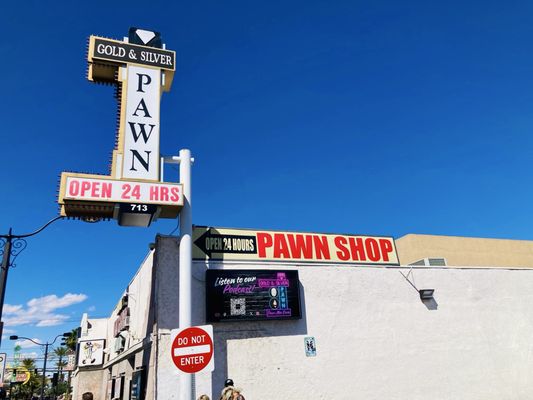 Gold & Silver Pawn Shop by null