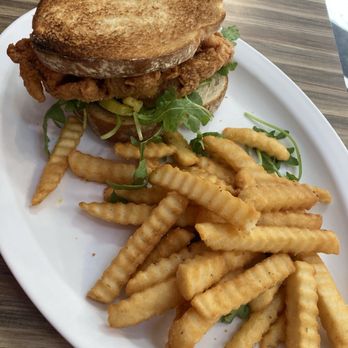 Cea-Lo L.A - Fried Chicken Sandwich - New American Near Me - Sherman Oaks, California Cea-Lo L.A - Fried Chicken Sandwich - New American Near Me - Sherman Oaks, California