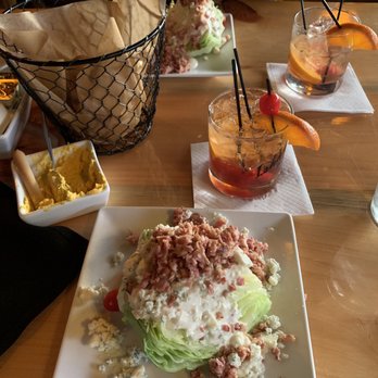 Ishnala - This salad was awesome! - Steakhouses Near Me - Wisconsin Dells, Wisconsin