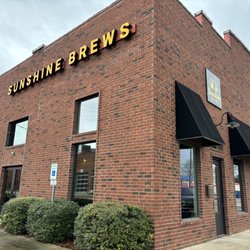 Sunshine Brews - Lots of parking right in the front.