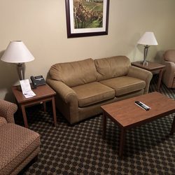 Westwind Inn - Living room pullout couch