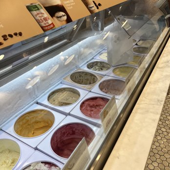Häagen-Dazs - Ice Cream & Frozen Yogurt Near Me - Pembroke Pines, Florida Häagen-Dazs - Ice Cream & Frozen Yogurt Near Me - Pembroke Pines, Florida
