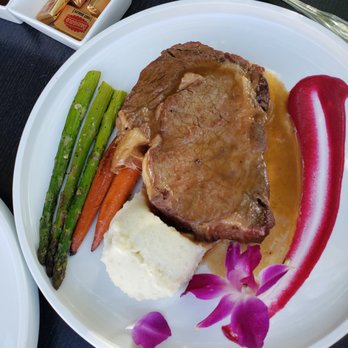 Trattoria 360 - 14 oz. medium rare prime rib with mash potatos and veggies.  Beautiful and a joy to eat!  Would order again. - Italian Near Me - Campbell, California