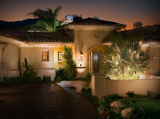 Royal Roofing Company Logo