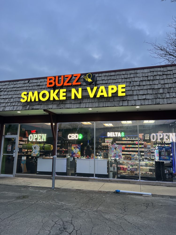 BUZZ SMOKE N VAPE Updated June 2024 51 Photos 722 E State St