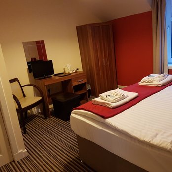The Plough - Super King Twin/Double with shared facilities - Hotels Near Me - Falkirk, XGL