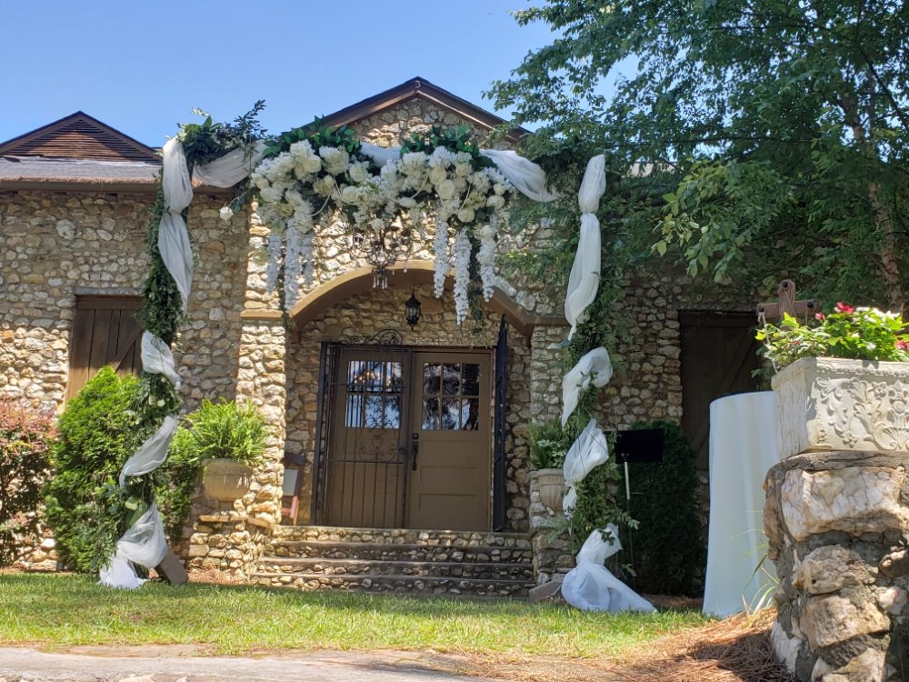 OLDE STONE VILLA Updated August 2024 267 Depot St, Mount Croghan