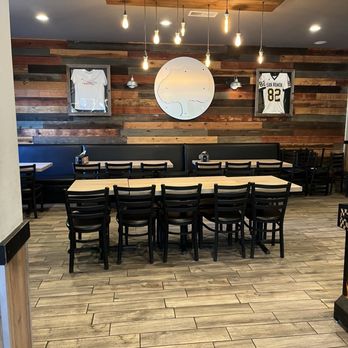 Mountain Mike's Pizza - Dining area - Pizza Near Me - Danville, California
