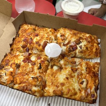 Jet's Pizza - Buffalo Ranch Chicken - Pizza Near Me - New York, New York Jet's Pizza - Buffalo Ranch Chicken - Pizza Near Me - New York, New York