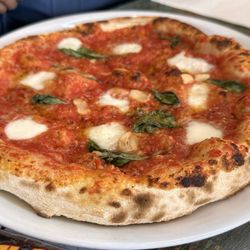 Lungo Mare - Pizza Margherita