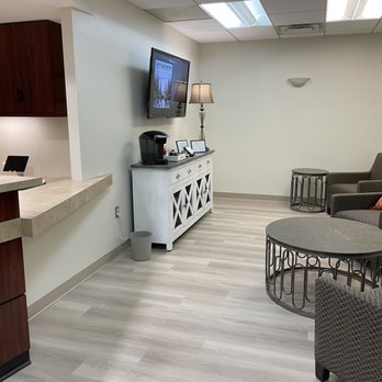 Ascend Physical Therapy & Wellness - Waiting room - Physical Therapy Near Me - Annandale, Virginia Ascend Physical Therapy & Wellness - Waiting room - Physical Therapy Near Me - Annandale, Virginia