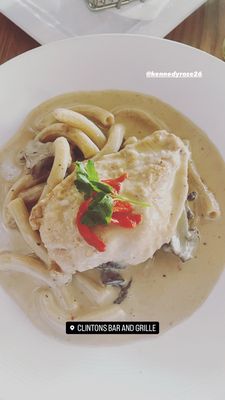 Clintons Bar & Grille by null