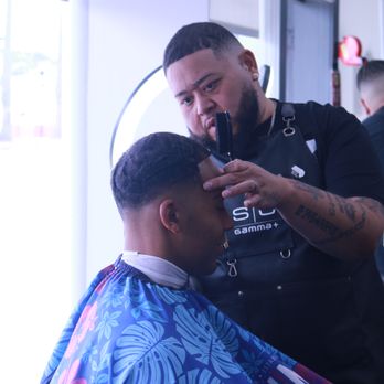 Knuckleheads Barber Shop - Barbers Near Me - Oceanside, California