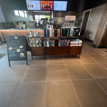 Starbucks - Inside - Coffee & Tea Near Me - Salida, California