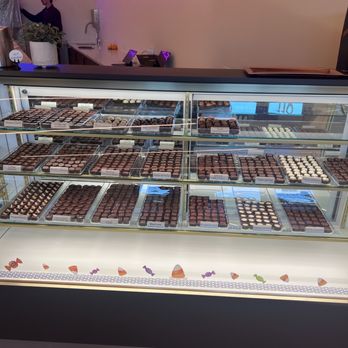 Creo Chocolate - Variety or chocolate. - Chocolatiers & Shops Near Me - Beaverton, Oregon Creo Chocolate - Variety or chocolate. - Chocolatiers & Shops Near Me - Beaverton, Oregon