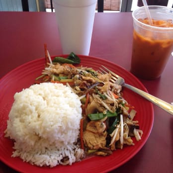 Lil Thai House - Veggies n chicken with Thai tea! Pretty tasty - Thai Near Me - Longview, Texas Lil Thai House - Veggies n chicken with Thai tea! Pretty tasty - Thai Near Me - Longview, Texas