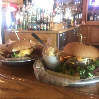 Firehouse Pub - American Near Me - Roscoe, Illinois
