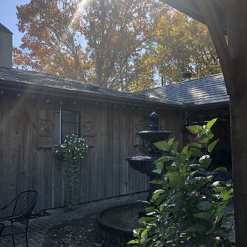 Viandel Vineyard - Wineries Near Me - Mountain View, Missouri