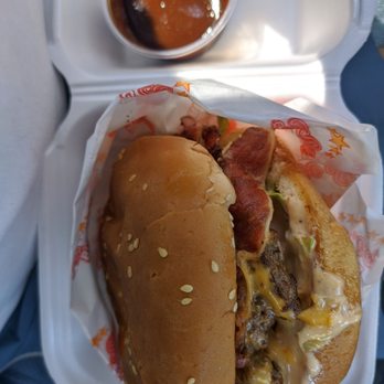 Vallejo Five Star Burger - Pastrami Burger with BBQ side sauce - New American Near Me - Vallejo, California Vallejo Five Star Burger - Pastrami Burger with BBQ side sauce - New American Near Me - Vallejo, California