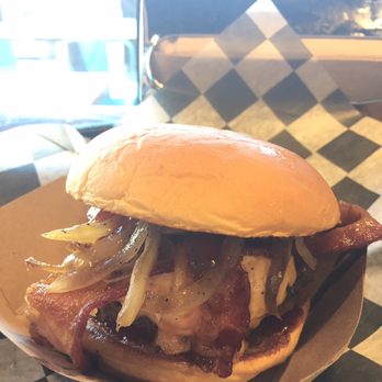 Al's Burger Shack - Kenny J Burger - Burgers Near Me - Chapel Hill, North Carolina Al's Burger Shack - Kenny J Burger - Burgers Near Me - Chapel Hill, North Carolina