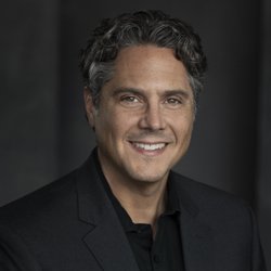 Plastic Surgery of Michigan | Andrew Lofman, MD, FACS - Andrew Lofman, MD, FACS
Board Certified Plastic Surgeon