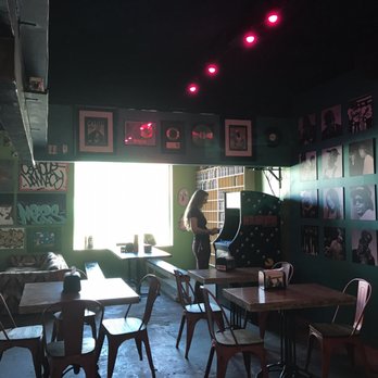 Mr Kream - Cool place to hang out! - Ice Cream & Frozen Yogurt Near Me - Miami, Florida