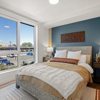 Riverfront Everett by Pinnacle Property Management - Apartments Near Me - Everett, Washington