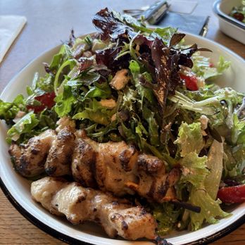 The Dez - Greek salad with kebabs - Coffee & Tea Near Me - Joshua Tree, California