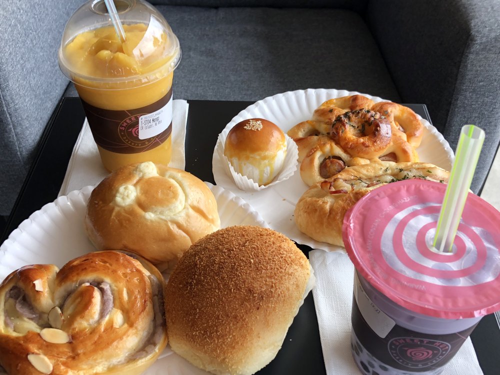 Sweet Hut Bakery & Cafe