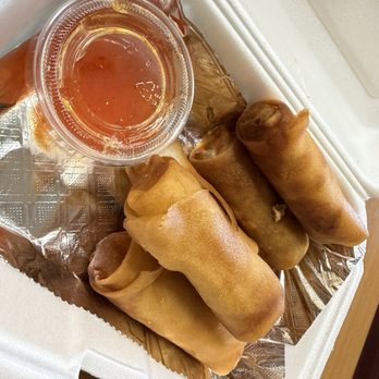 Tasty Thai Cuisine - Veggie egg rolls - Thai Near Me - Murrieta, California Tasty Thai Cuisine - Veggie egg rolls - Thai Near Me - Murrieta, California