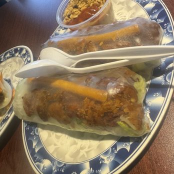 Baguette Delite - A3 - BBQ Pork Rolls (2) (Goi Cuon Thit Nuong) - Vietnamese Near Me - Edison, New Jersey