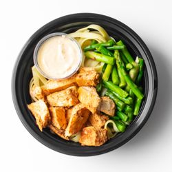 Grub Boxx - Chicken & Asparagus Fettuccine