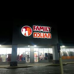 Family Dollar - Front view