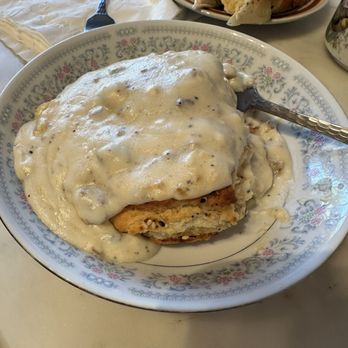 Sleepy Opossum Cafe - Sausage Gravy biscuit - Bakeries Near Me - Springfield, Missouri