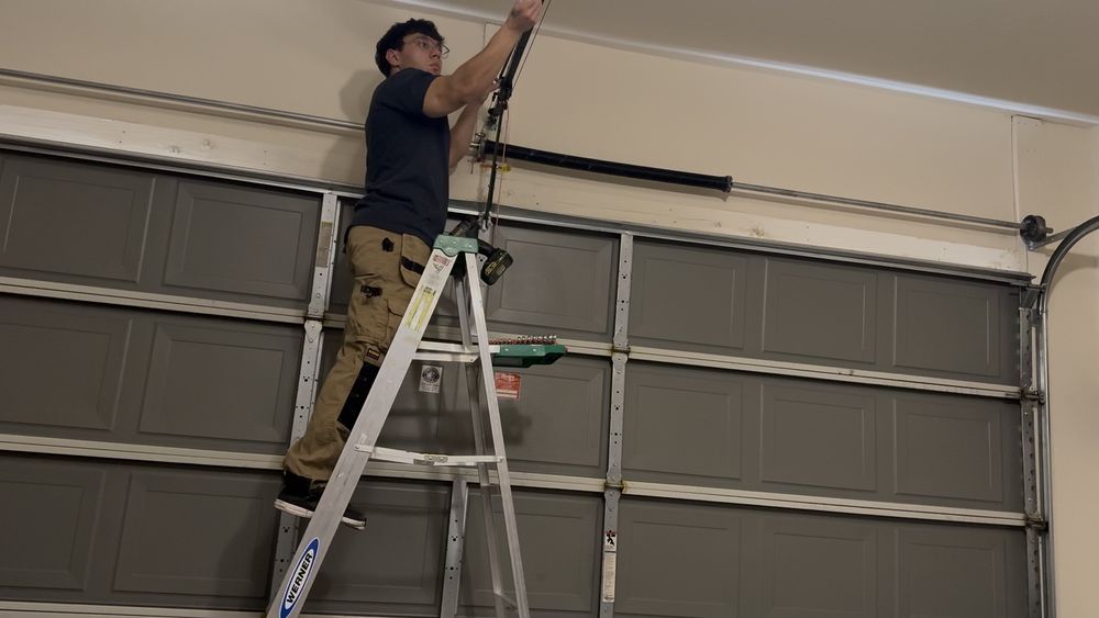 Alviti Garage Door Service - Garage Door Contractor in Vail, AZ