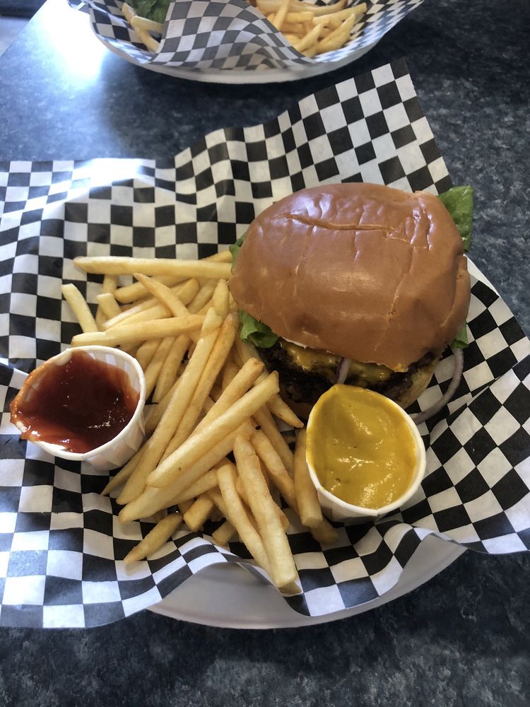 Lane 33 Cafe