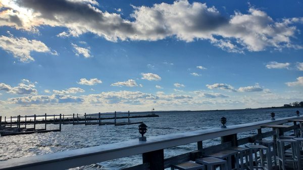BREAKWATER by null