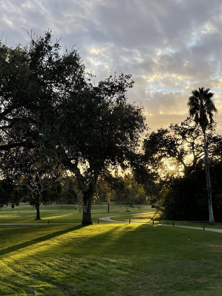 Antelope Greens Logo