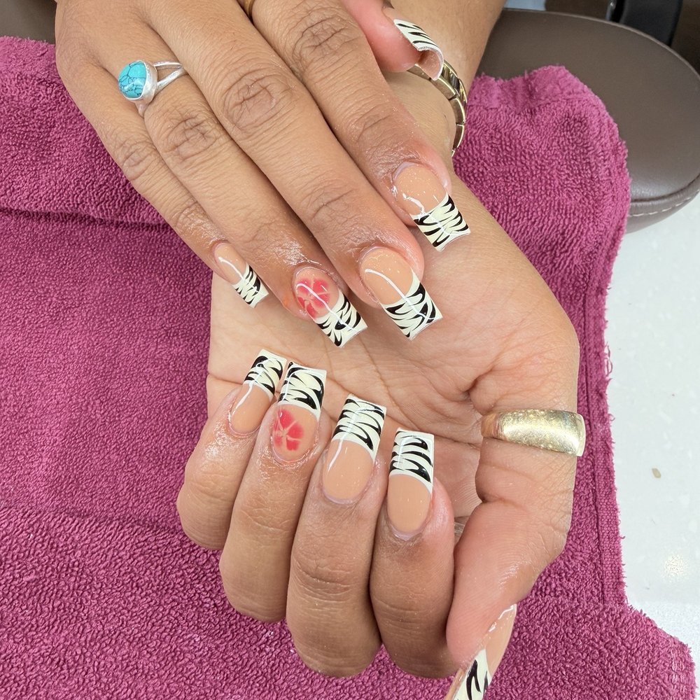 Sapphire Nails & Spa - Nail Salons Near Me - Las Vegas, Nevada