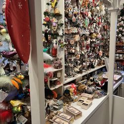 Susan's Christmas Shop