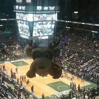 Milwaukee Bucks - hope bangos coming with to the arena - Professional Sports Teams Near Me Milwaukee Bucks - hope bangos coming with to the arena - Professional Sports Teams Near Me