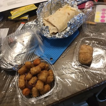 The Toast'd Egg - Tator Tot Hash Browns, Smell the Bacon, Croissant Doughnuts - Food Delivery Services Near Me - Philadelphia, Pennsylvania