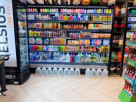 Luscious Market Deli by null