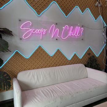 Scoop N Chill - Outdoor seating - Gelato Near Me - Berkeley, California