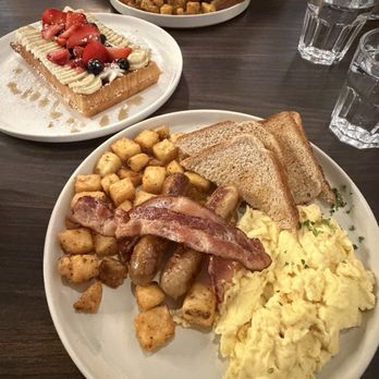 Jasper's Wafflato - Good morning breakfast - Juice Bars & Smoothies Near Me - Jasper, Alberta Jasper's Wafflato - Good morning breakfast - Juice Bars & Smoothies Near Me - Jasper, Alberta