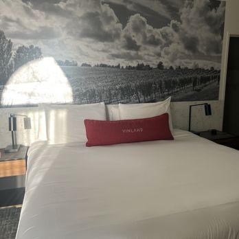 Vinland Hotel & Lounge - Hotels Near Me - Solvang, California Vinland Hotel & Lounge - Hotels Near Me - Solvang, California