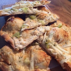 Buchholz - Flat bread with goats cheese and leek